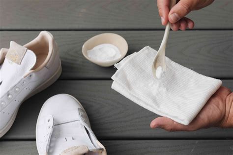 How to Clean Your Canvas and Leather Sneakers 